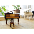 Boîte à musique en forme de mini piano en bois à manivelle